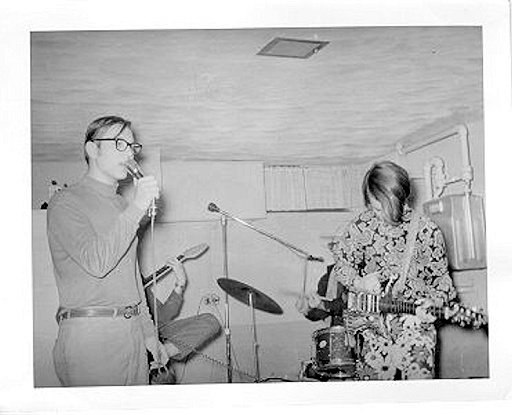 Free Dave & The Rest of the World featuring Gary Grzelak 1969